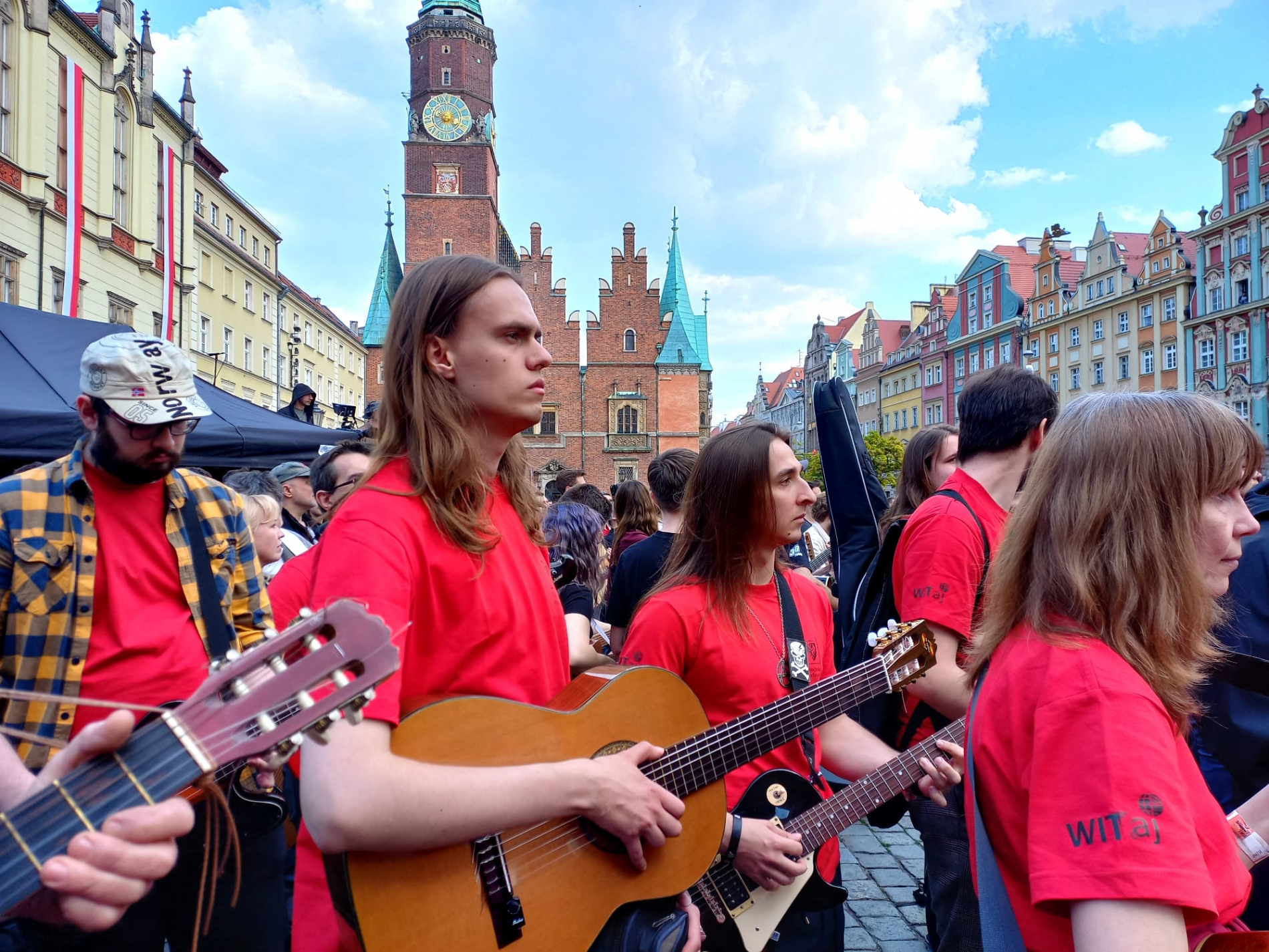 Gitarzyści WIT na wrocławskim Rynku