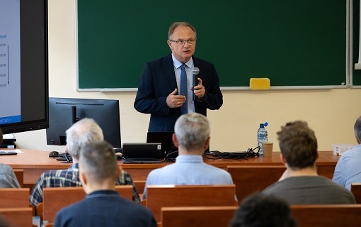 O komputerze kwantowym na seminarium ITiT